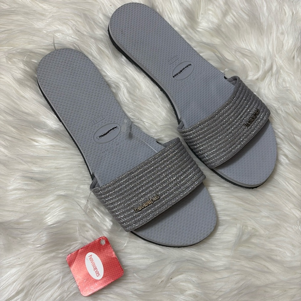NWT Havaianas Silver Sparkly Slip On Sandals Size 11/12W